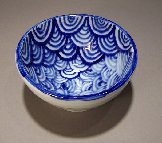 fish-scale-porcelain-bowl-top.jpg